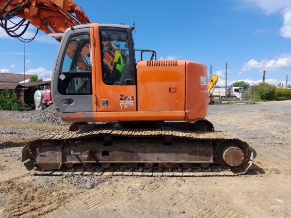 2009 Hitachi ZX225 USLC - imagine 11