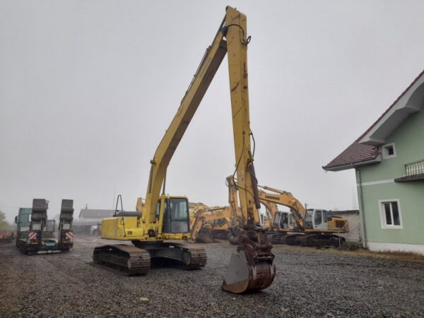 2003 Komatsu PC210LC-6K