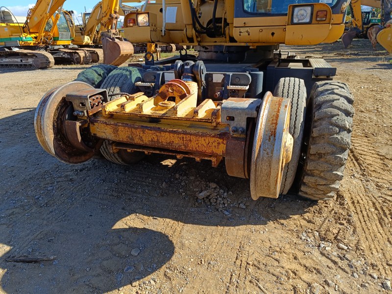 2003 Komatsu PW170ES-6 FEROVIAR - imagine 9