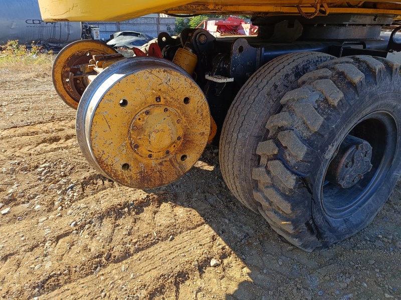 2003 Komatsu PW170ES-6 FEROVIAR - imagine 11