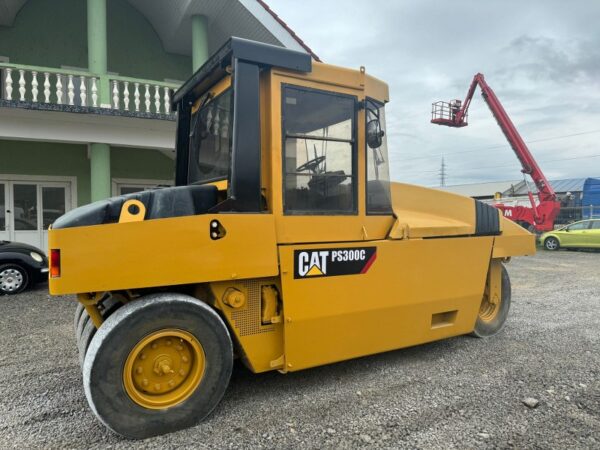 2008 Caterpillar PS 300C - imagine 7