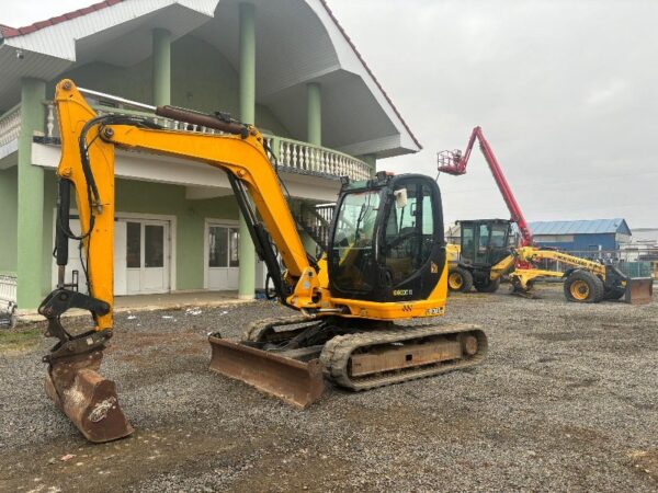 JCB 8085ZTS - imagine 3