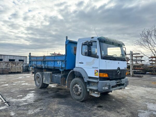 2002 Mercedes Benz Atego 1828