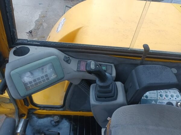 Komatsu PC75 - imagine 7