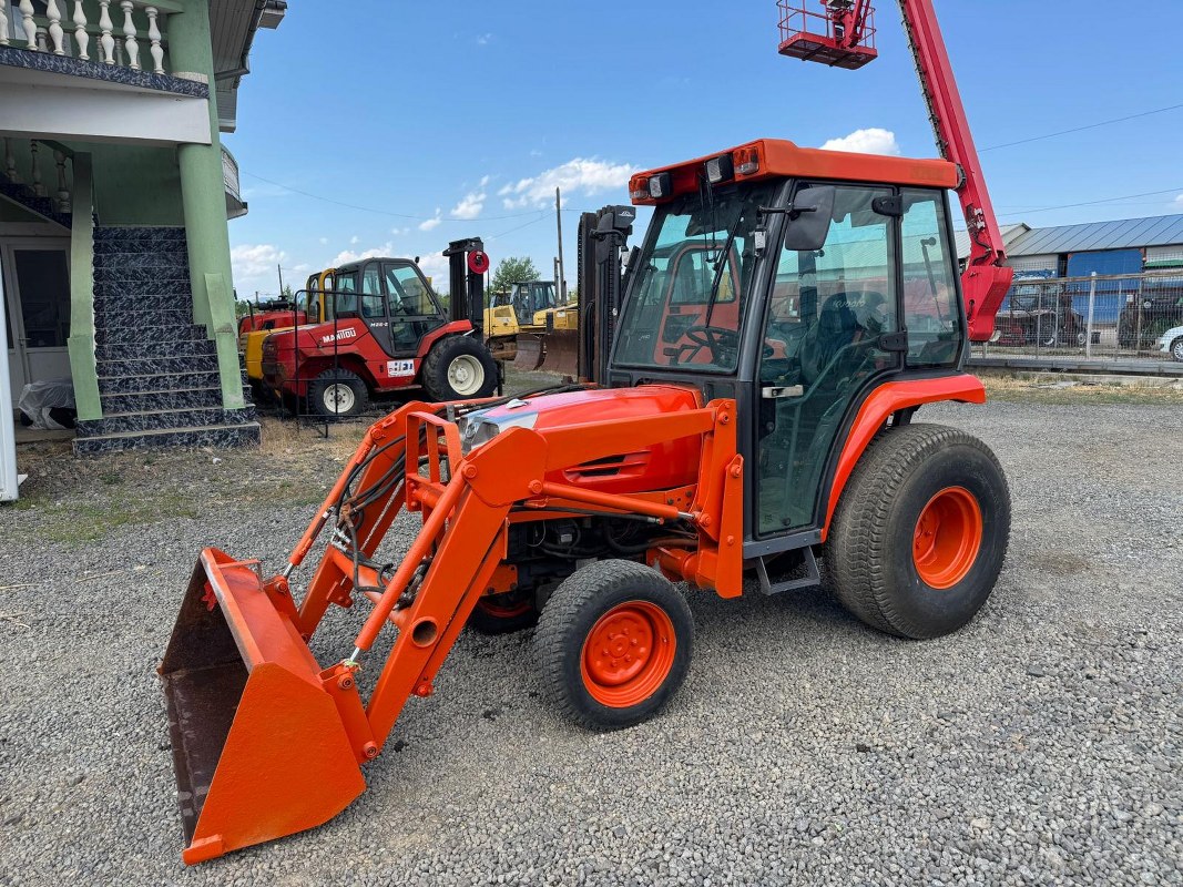 2016 Kubota STV 32