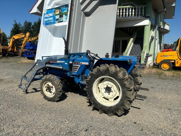 2005, Iseki TL3200(4X4) - imagine 2