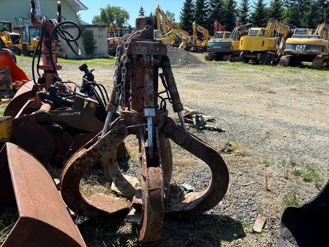 Graifer hidraulic pentru excavator