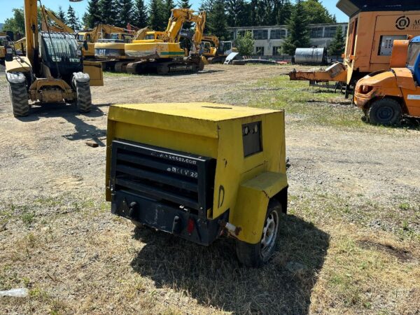 Compresor de aer mobil Kaeser M25 - imagine 4
