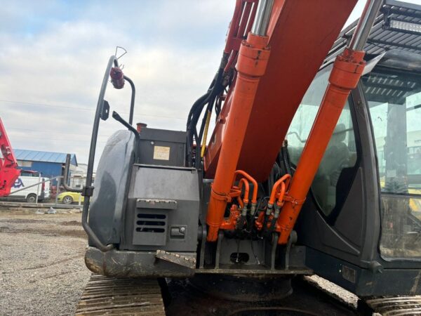 2012 Hitachi ZX225 USLC - imagine 10