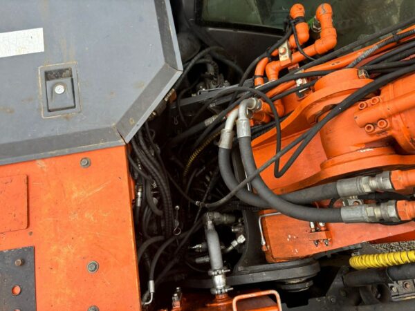 2012 Hitachi ZX225 USLC - imagine 11