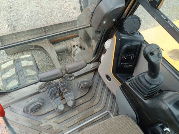 2018 Volvo ECR88D - imagine 19