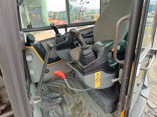 2018 Volvo ECR88D - imagine 21