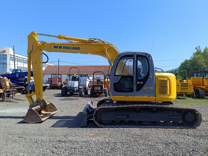 New Holland E135SR