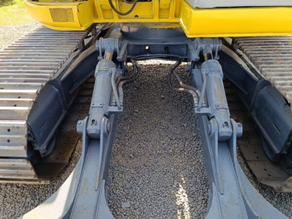 New Holland E135SR - imagine 10