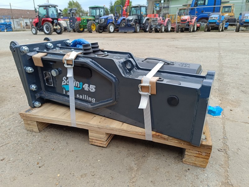 Picamer hidraulic Sailing 45 – pentru mini-excavator – import nou!