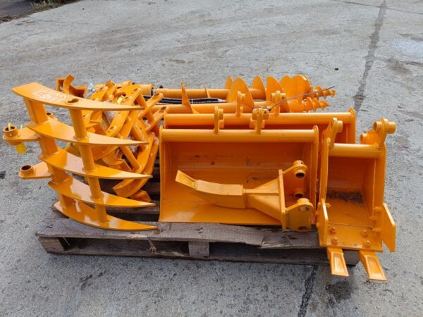 Set complet accesorii mini-excavator – burghiu hidraulic, graifer, cupe și ripper - imagine 2