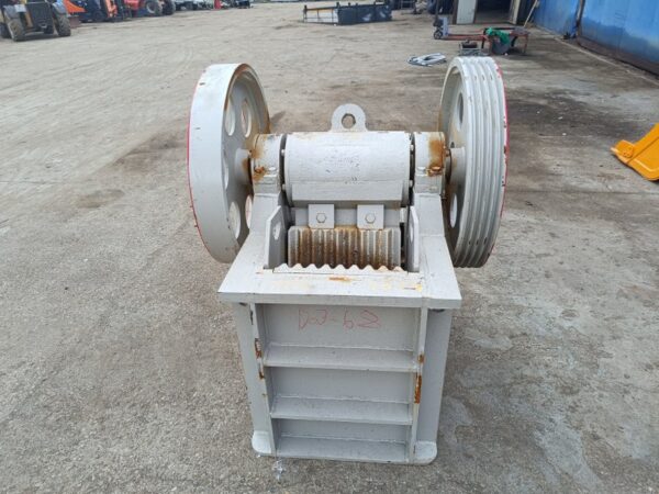 Concasor cu fălci SKLP PSJ220 – 5-14 tone/oră – import nou 2025! - imagine 4