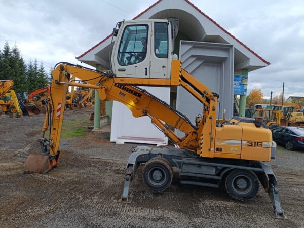 2009, Liebherr A316