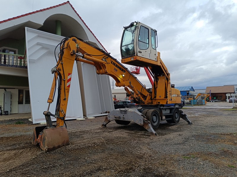 2009, Liebherr A316 - imagine 3