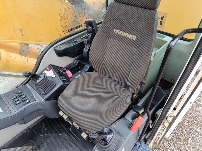 2009, Liebherr A316 - imagine 14