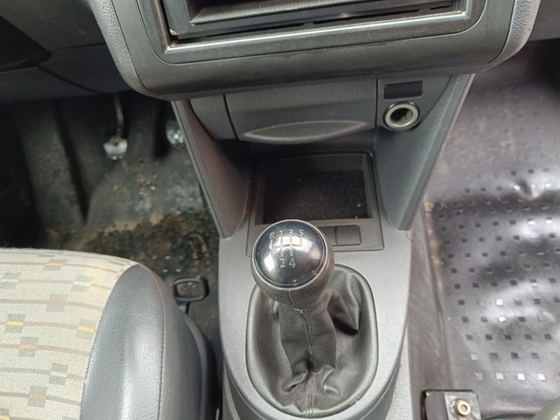 Volkswagen Caddy Maxi 1.6 TDI Euro 5 - imagine 11