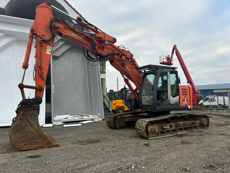 2006 HITACHI ZX225USLC-3