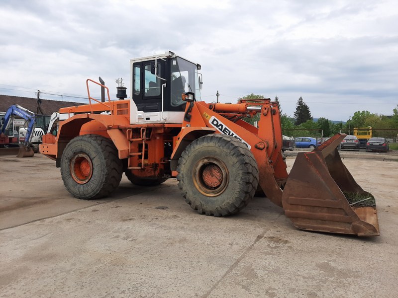 2000 Daewoo MEGA 400-III Plus